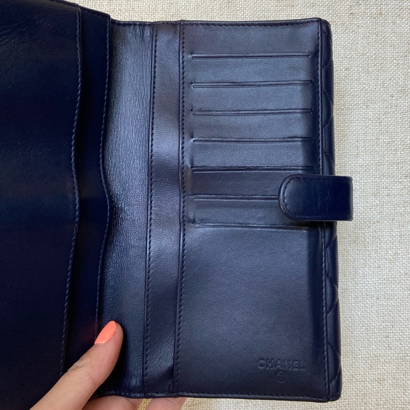 Chanel Navy Matelasse Bifold Snap Wallet - Picture 10 of 10